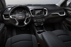 24PGTN_Int_SUV_Studio_01_TXB26_3SA_HEW